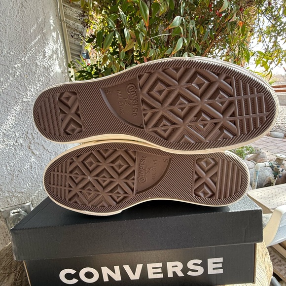 Red Chuck Taylor All Star Lift 3D Florals - Picture 6 of 9